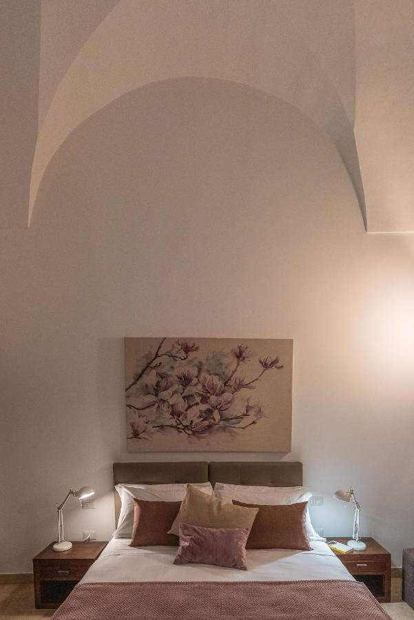 Rubichi 6 - Old Town Apartment Sit Lecce Dış mekan fotoğraf