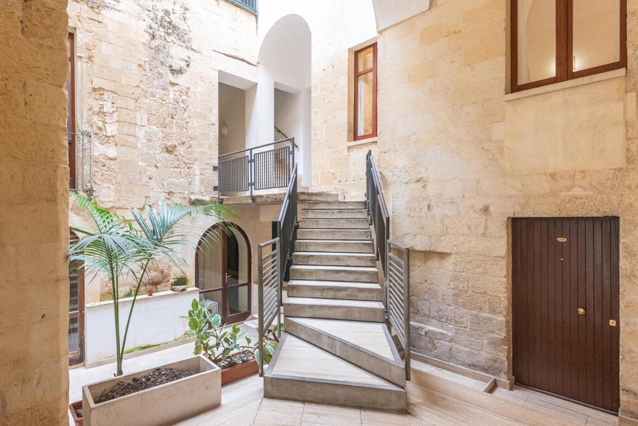 Rubichi 6 - Old Town Apartment Sit Lecce Dış mekan fotoğraf