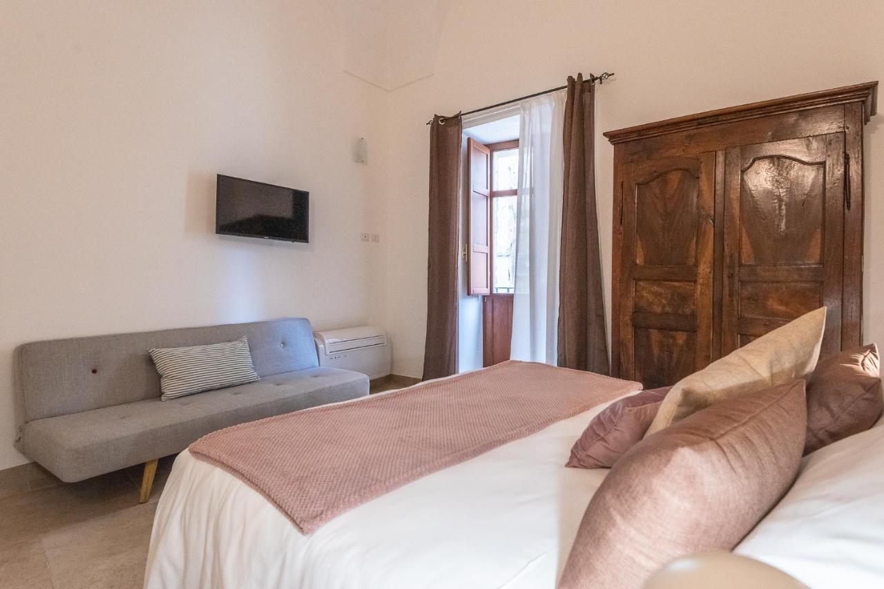 Rubichi 6 - Old Town Apartment Sit Lecce Dış mekan fotoğraf