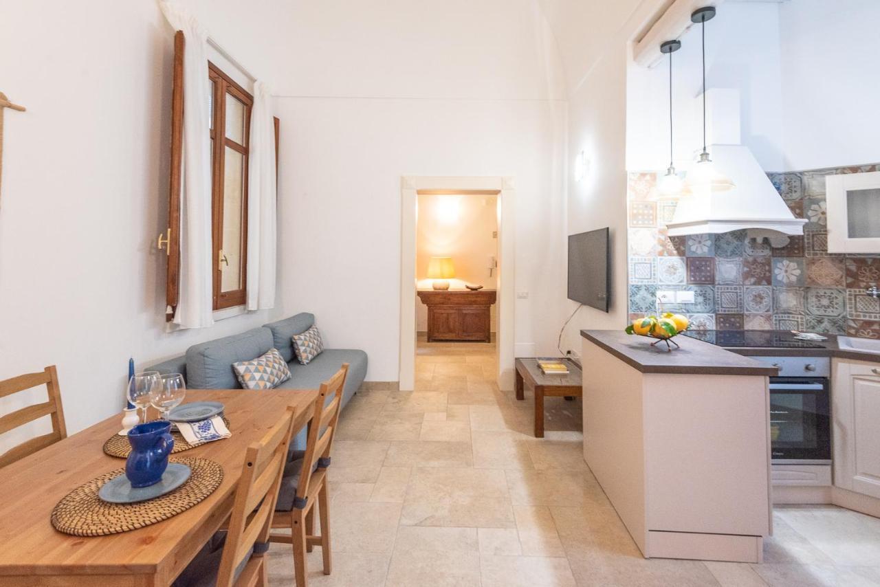 Rubichi 6 - Old Town Apartment Sit Lecce Dış mekan fotoğraf