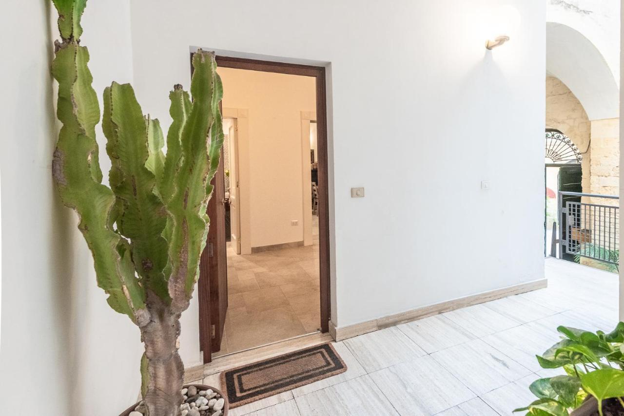 Rubichi 6 - Old Town Apartment Sit Lecce Dış mekan fotoğraf